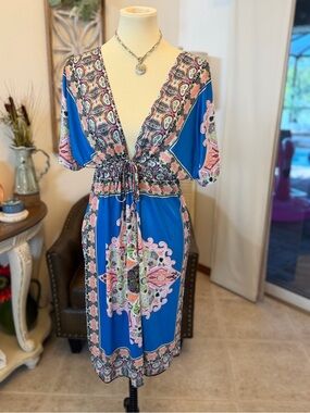 Boho Printed V neck mini dress/ coverup OS New in blue